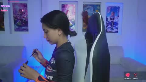 Kayra online show from 10/18/25, 11:33