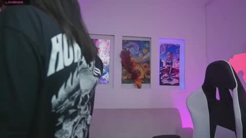 Kayra online show from 10/20/25, 11:43