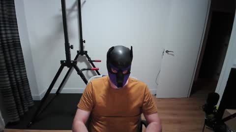 Neon online show from 11/04/25, 07:13