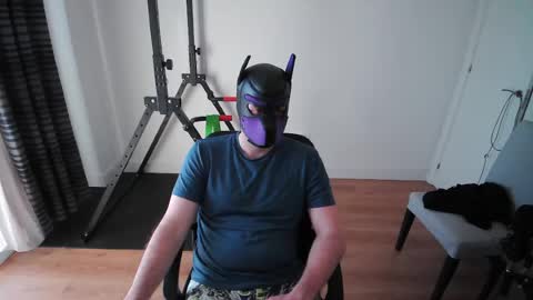 Neon online show from 04/05/26, 05:32