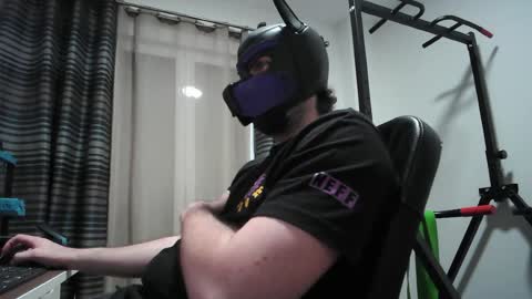 Snapshot of kaywolf89 chatting on 04/25/26, 07:33 Neon online show from 04/25/26, 07:33