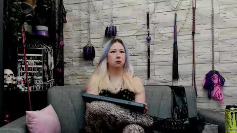 Snapshot of kaziaswart chatting on 12/15/25, 12:48 Miss Kazia online show from 12/15/25, 12:48