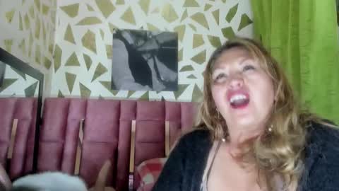 KAZSANDRAH online show from 12/16/25, 10:42