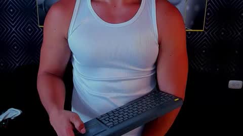 Snapshot of kazuya_nakamura chatting on 03/12/26, 01:56 kazuya online show from 03/12/26, 01:56