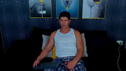 Snapshot of kazuya_nakamura chatting on 04/05/26, 07:33 kazuya online show from 04/05/26, 07:33