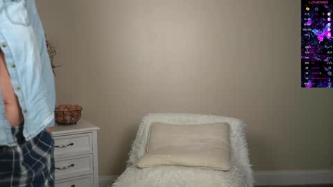 EliandKylie online show from 12/31/24, 07:31