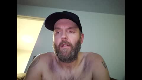 Snapshot of kbiz23 chatting on 11/12/25, 07:42 kbiz23 online show from 11/12/25, 07:42