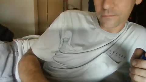 Snapshot of kbrider420 chatting on 09/26/25, 06:23 kbrider420 online show from 09/26/25, 06:23