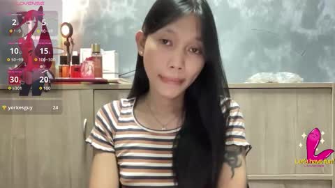 Its me Cora online show from 10/03/25, 04:53