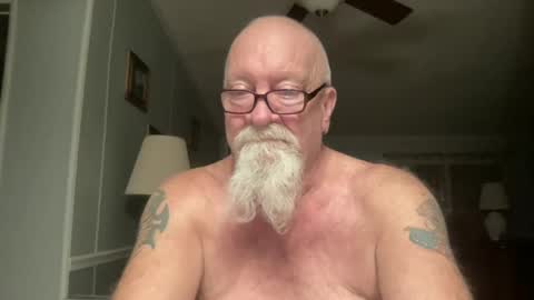 Snapshot of kcbace61760 chatting on 12/21/24, 01:15 kcbace61760 online show from 12/21/24, 01:15