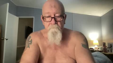 Snapshot of kcbace61760 chatting on 02/19/26, 02:40 kcbace61760 online show from 02/19/26, 02:40