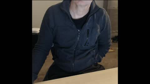 Snapshot of kcirt17225058 chatting on 04/04/26, 01:08 kcirt17225058 online show from 04/04/26, 01:08