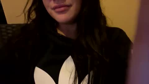 Snapshot of kcollins635 chatting on 11/16/25, 11:21 kcollins635 online show from 11/16/25, 11:21