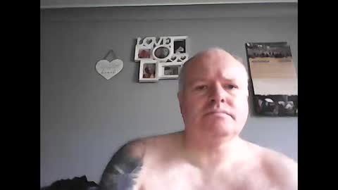 kdus4444 online show from 11/16/25, 10:54