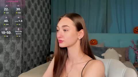 Kelly GMT 2 Su We Th Fr Sa   0300AM-09-00AM   online show from 10/22/25, 09:31