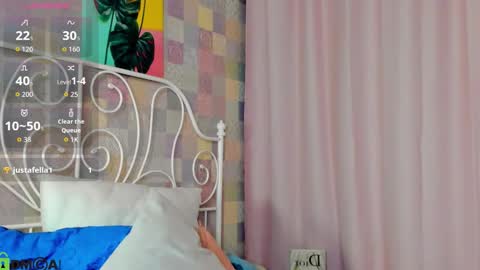 Snapshot of ke1ly_powell chatting on 11/24/25, 12:05 Kelly GMT 2 Su We Th Fr Sa 0300AM-09-00AM online show from 11/24/25, 12:05