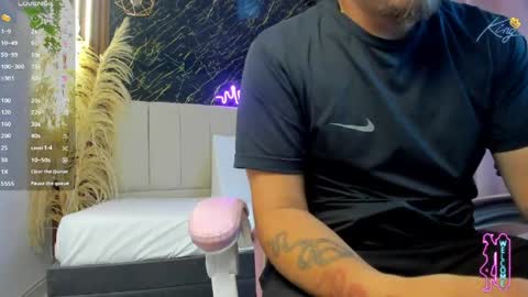 Snapshot of keane_lee_ chatting on 04/08/26, 12:38 Keane online show from 04/08/26, 12:38