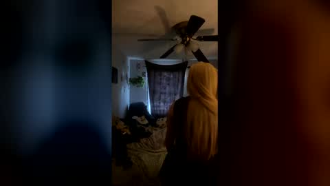 Snapshot of kearianwat chatting on 03/08/26, 10:02 kearianwat online show from 03/08/26, 10:02