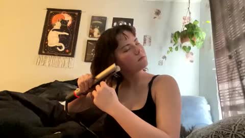 Snapshot of kearianwat chatting on 03/28/26, 12:49 kearianwat online show from 03/28/26, 12:49