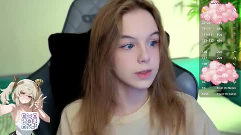 Snapshot of kebesheska chatting on 11/08/25, 09:09 Seb Polly Roxy Jonny online show from 11/08/25, 09:09