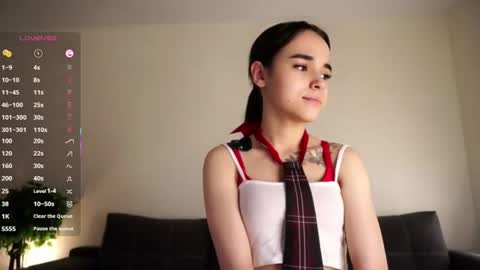 Snapshot of keeleyreineck chatting on 07/25/26, 06:44 Nika online show from 07/25/26, 06:44
