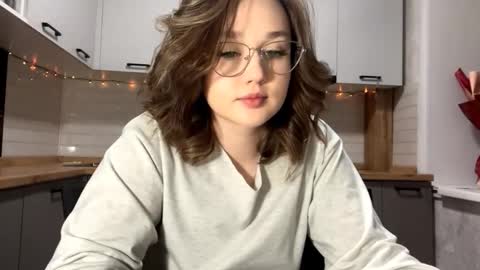 Snapshot of keeshatenn chatting on 02/21/26, 11:11 Velma online show from 02/21/26, 11:11