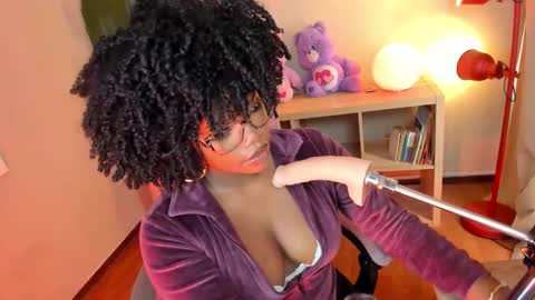 Kehlannis online show from 02/25/26, 07:45