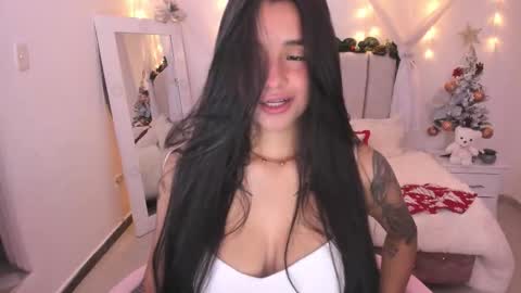 Daniela online show from 11/19/25, 08:20