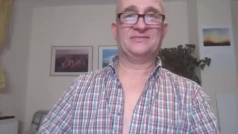 Snapshot of keilie1 chatting on 12/28/24, 12:04 keilie1 online show from 12/28/24, 12:04