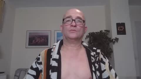 Snapshot of keilie1 chatting on 01/02/25, 08:24 keilie1 online show from 01/02/25, 08:24