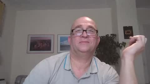 Snapshot of keilie1 chatting on 01/11/25, 06:44 keilie1 online show from 01/11/25, 06:44