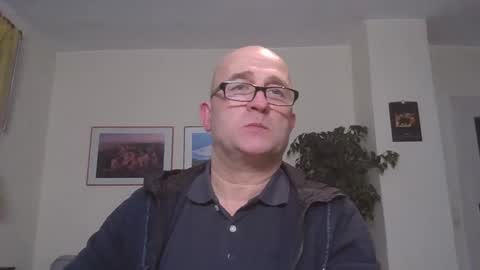 Snapshot of keilie1 chatting on 01/21/25, 09:57 keilie1 online show from 01/21/25, 09:57