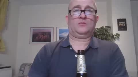 Snapshot of keilie1 chatting on 02/22/25, 06:52 keilie1 online show from 02/22/25, 06:52