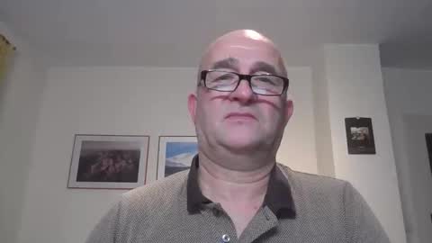 Snapshot of keilie1 chatting on 11/13/25, 01:04 keilie1 online show from 11/13/25, 01:04