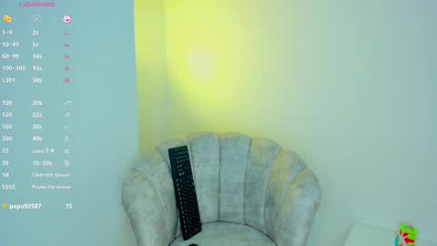 Snapshot of keily_brox chatting on 01/05/25, 09:37 Keily brox online show from 01/05/25, 09:37