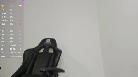 Snapshot of keily_brox chatting on 10/10/25, 07:35 Keily brox online show from 10/10/25, 07:35