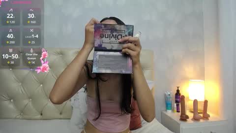 Snapshot of keily_garcia chatting on 12/14/25, 11:26 Keily online show from 12/14/25, 11:26