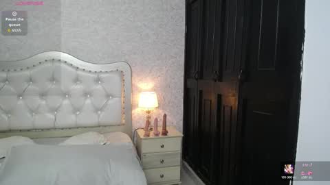 Snapshot of keily_garcia chatting on 04/13/26, 01:49 Keily online show from 04/13/26, 01:49