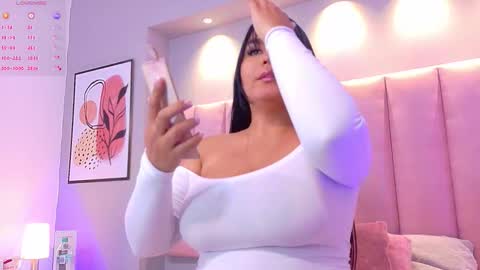 Keily Ross online show from 11/15/25, 09:32