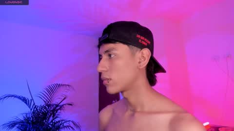 Alejandro Gonzalez online show from 10/02/25, 06:42