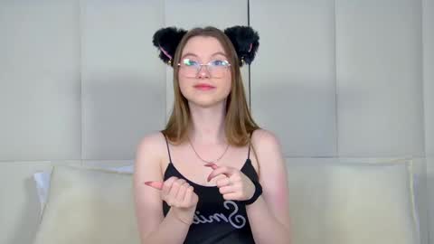 Keira online show from 01/12/25, 06:05