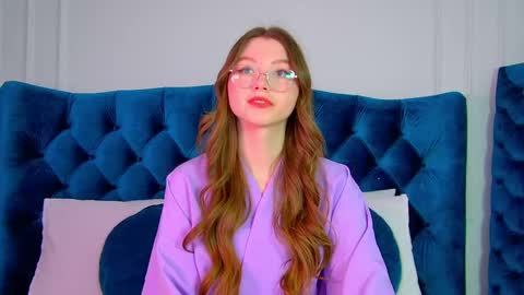 Keira online show from 02/25/25, 06:36