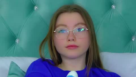 Keira online show from 03/06/25, 04:08