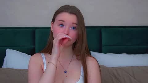 Keira online show from 02/26/26, 06:40