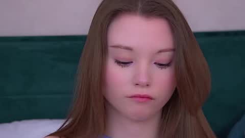 Snapshot of keiraace chatting on 03/09/26, 06:12 Keira online show from 03/09/26, 06:12