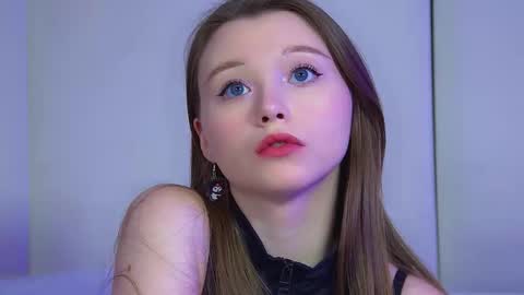 Snapshot of keiraace chatting on 03/22/26, 06:06 Keira online show from 03/22/26, 06:06