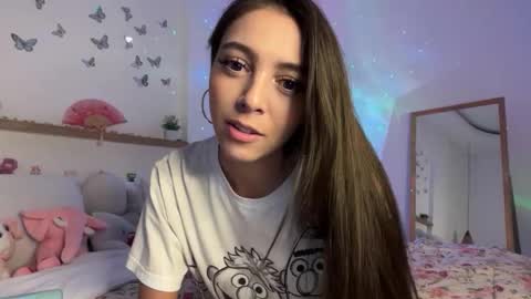 Snapshot of keirasworld chatting on 03/25/26, 12:38 keira online show from 03/25/26, 12:38
