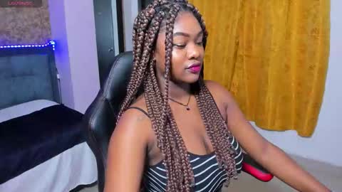 Snapshot of keishe_anderson chatting on 12/18/25, 07:20 Keisha online show from 12/18/25, 07:20