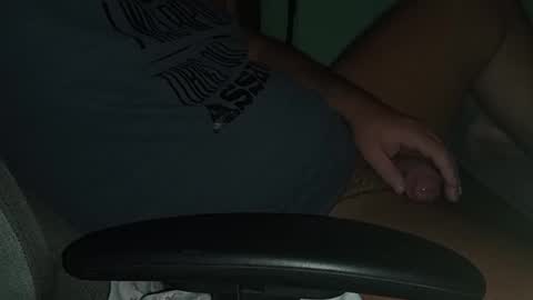 Snapshot of keite98 chatting on 10/05/25, 12:58 keite98 online show from 10/05/25, 12:58