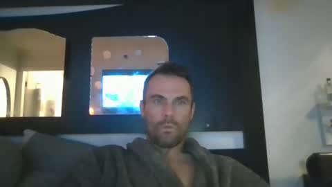 Snapshot of keithross1205 chatting on 03/06/25, 03:35 clyde online show from 03/06/25, 03:35